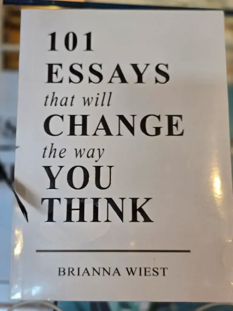 101 Essays that will change the way you think, Brianna Wiest