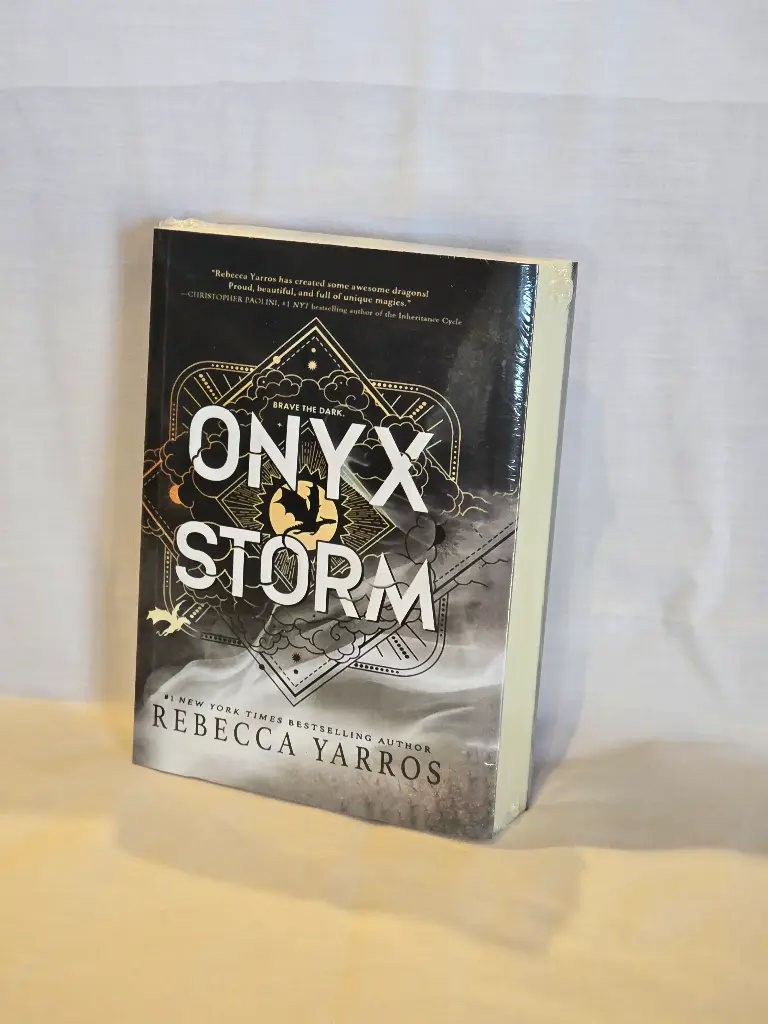 Onyx Storm by Rebecca Yarros